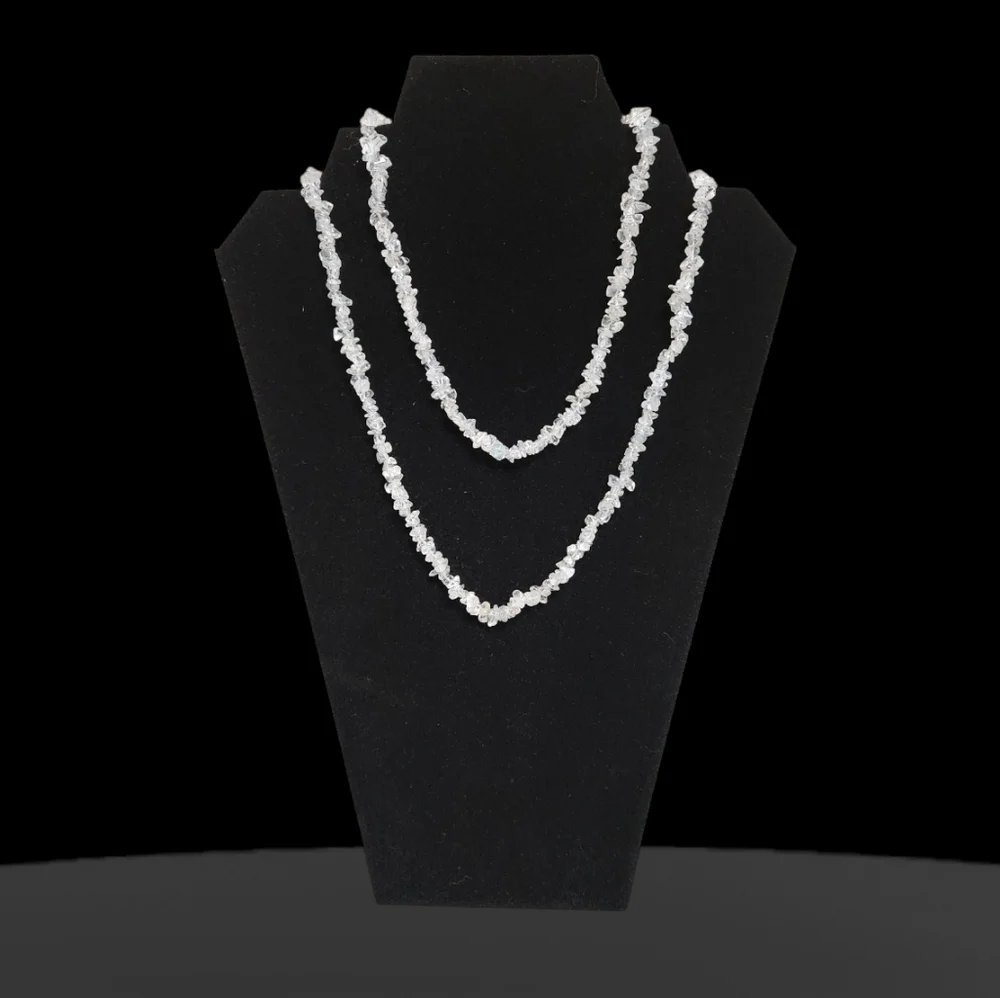 Elegant Clear Quartz Chips Necklace with Long Design and Classic Appeal - Picture 6 of 6